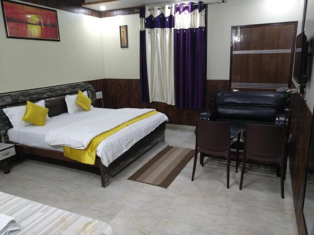 Hotel Rb Palace Dhaulpur Εξωτερικό φωτογραφία